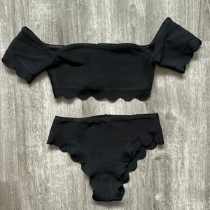 PrettyLittleThing Pippa Black Bandage Scallop Hem Bikini